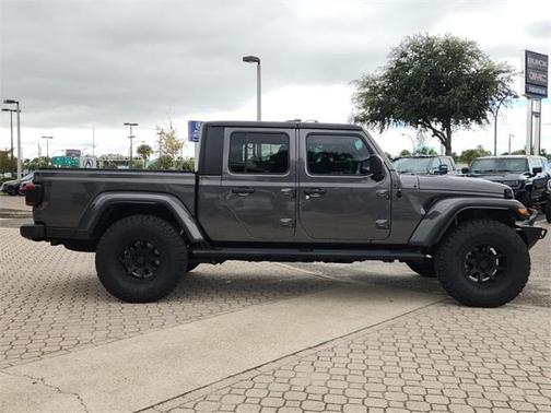2022 Jeep Gladiator Sport