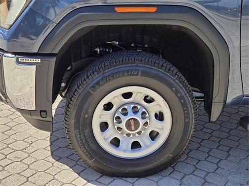 2025 GMC Sierra 2500 Pro