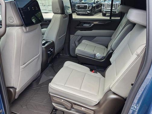 Metallic 2026 GMC Yukon XL Elevation