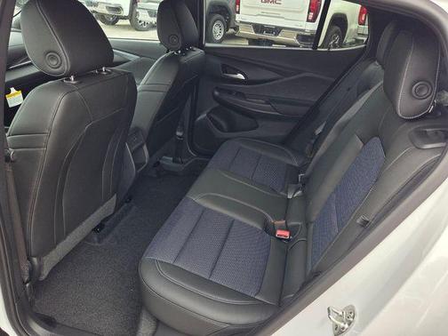 Summit White 2026 Buick Envista Preferred