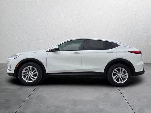 Summit White 2026 Buick Envista Preferred
