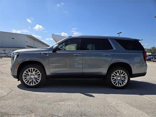 2025 GMC Yukon Elevation