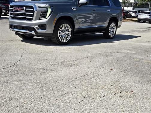 2025 GMC Yukon Elevation