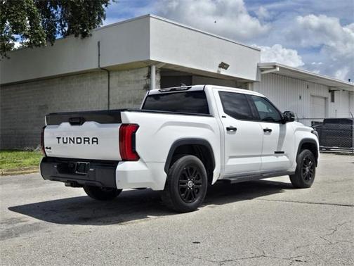 2022 Toyota Tundra SR5