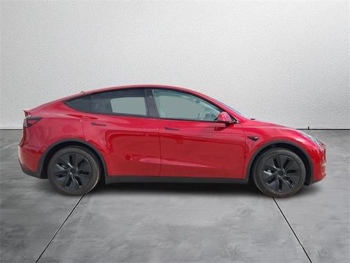 2025 Tesla Model Y Long Range