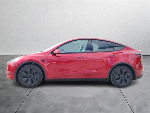 2025 Tesla Model Y Long Range