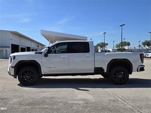 2025 GMC Sierra 2500 AT4