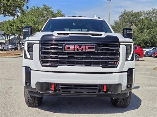 2025 GMC Sierra 2500 AT4
