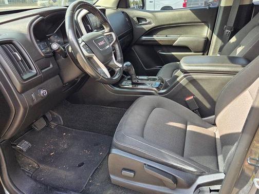 Cyber Gray Metallic 2017 GMC Canyon SLE