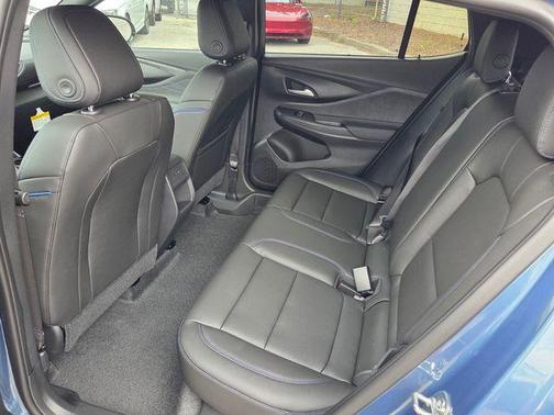 Ocean Blue Metallic 2026 Buick Envista Sport Touring