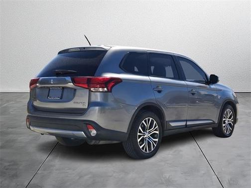 2016 Mitsubishi Outlander SE