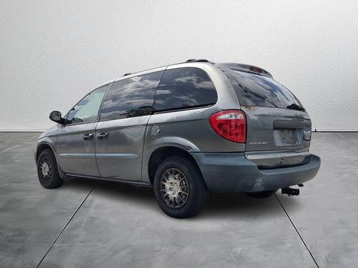 2002 Chrysler Voyager 