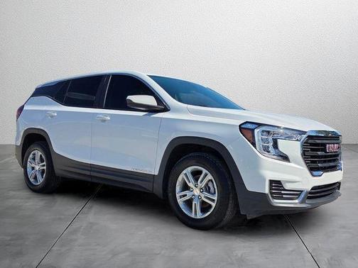 Summit White 2023 GMC Terrain SLE