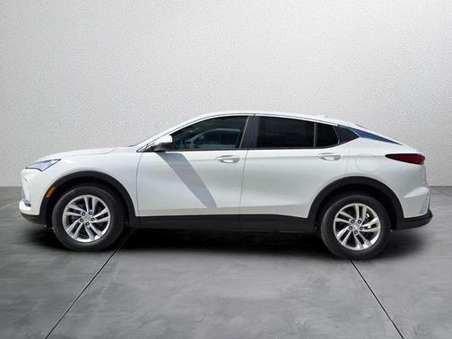Summit White 2026 Buick Envista Preferred
