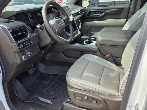 Summit White 2026 GMC Yukon XL Elevation