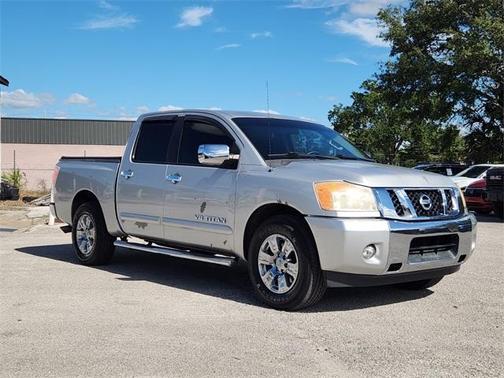 2013 Nissan Titan SV