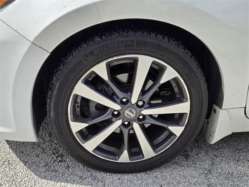 2017 Nissan Altima 2.5 SR