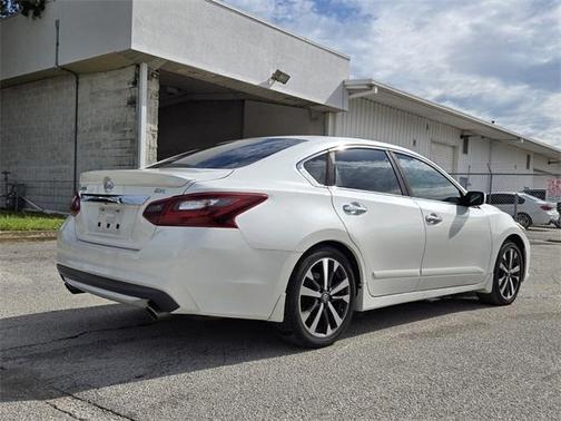 2017 Nissan Altima 2.5 SR