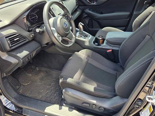 Crystal Black Silica 2025 Subaru Outback Premium