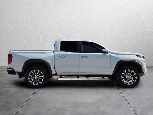 Summit White 2024 GMC Canyon Denali