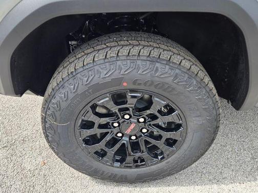 Sterling 2026 GMC Canyon Elevation