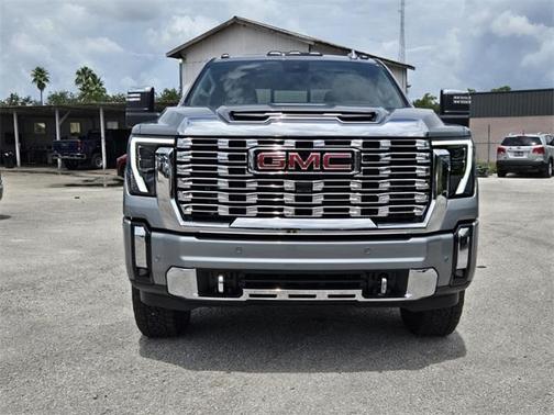 2025 GMC Sierra 3500 Denali