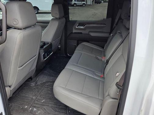White Frost Tri-Coat 2022 GMC Sierra 1500 SLT