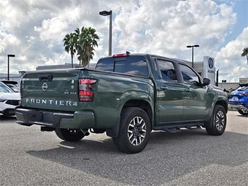 2023 Nissan Frontier SV