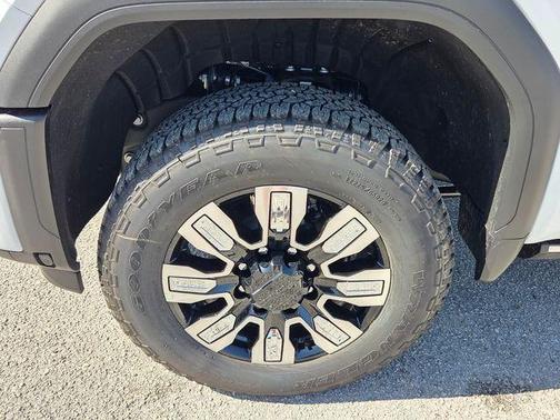 Glacier White 2026 GMC Sierra 3500 Denali