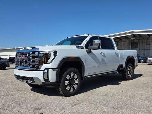 Glacier White 2026 GMC Sierra 3500 Denali