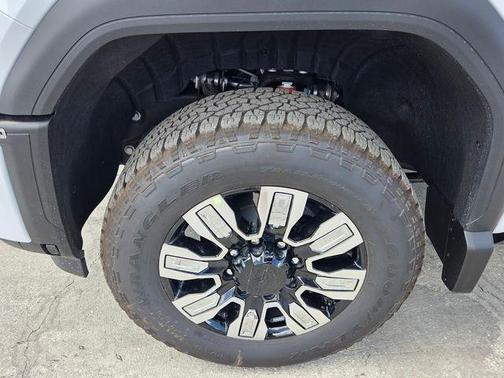 Glacier White 2026 GMC Sierra 3500 Denali