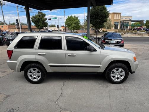 GOLD 2008 Jeep Grand Cherokee Laredo