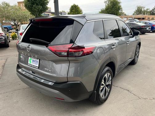 2022 Nissan Rogue SV