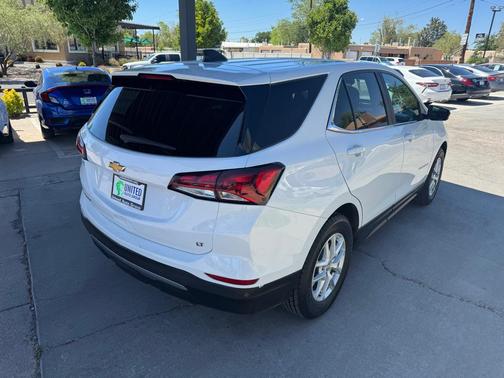 Summit White 2022 Chevrolet Equinox 1LT