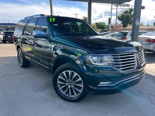 2017 Lincoln Navigator Select