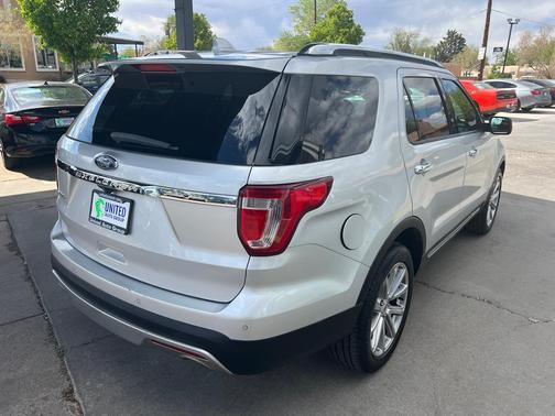 Ingot Silver Metallic 2017 Ford Explorer Limited