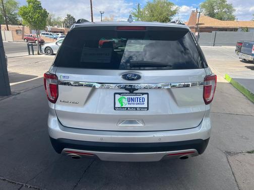 Ingot Silver Metallic 2017 Ford Explorer Limited
