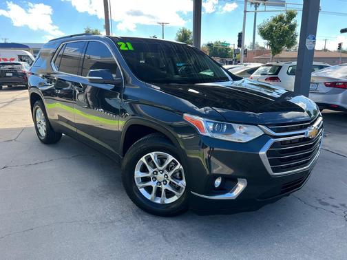 2021 Chevrolet Traverse LT Cloth