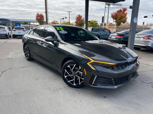 2025 Kia K5 EX