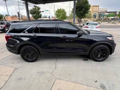 Agate Black Metallic 2022 Ford Explorer Timberline