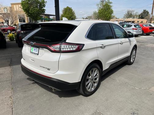White Platinum Metallic Tri-Coat 2017 Ford Edge Titanium