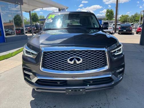 2024 INFINITI QX80 Luxe