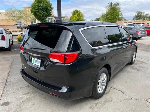 2017 Chrysler Pacifica LX