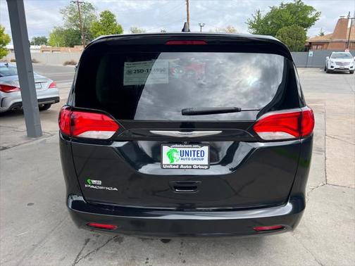 2017 Chrysler Pacifica LX