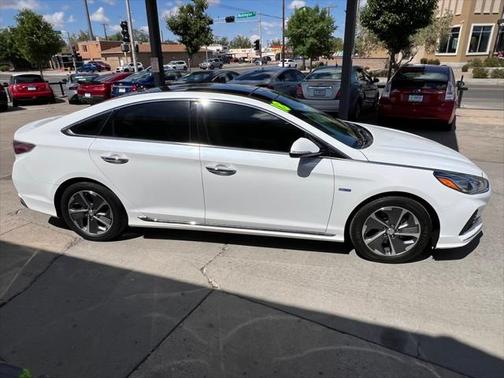 2018 Hyundai SONATA Hybrid Limited