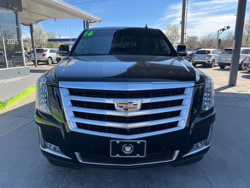 2016 Cadillac Escalade Standard