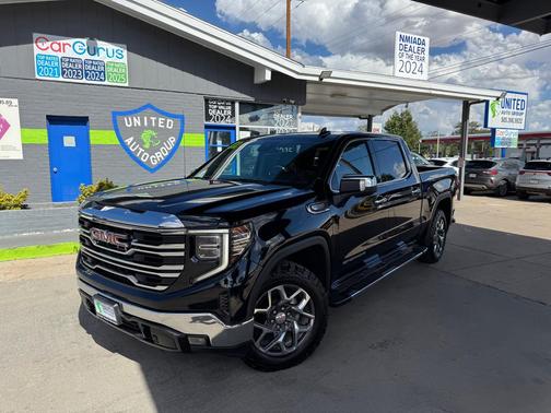 Onyx Black 2022 GMC Sierra 1500 SLT
