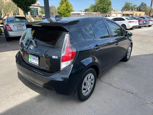 2016 Toyota Prius c Two