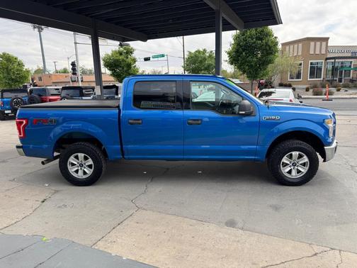 BLUE 2016 Ford F-150 XLT