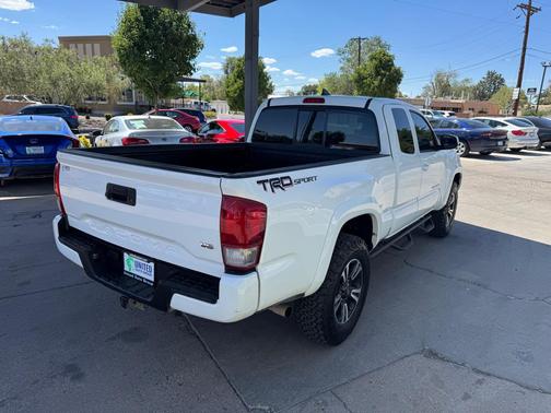 WHITE 2016 Toyota Tacoma Base